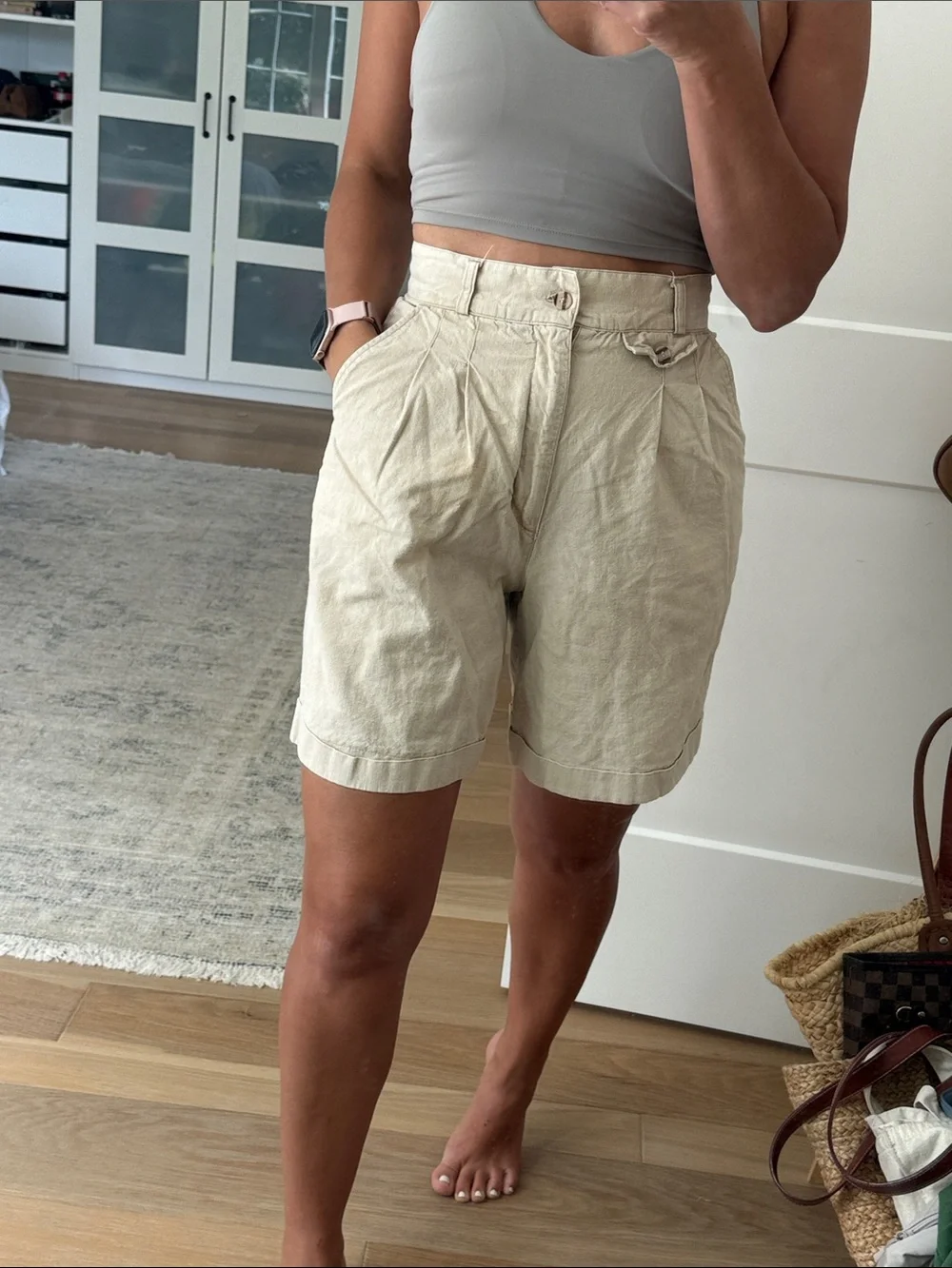 Beige Woman’s butter mom 90s high waist Pleated kahki Bermuda long Shorts - Picture 5 of 6